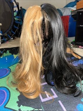 Two-Tone Black & Blonde Long Synthetic Wig for Women — Sleek Half-and-Half Style